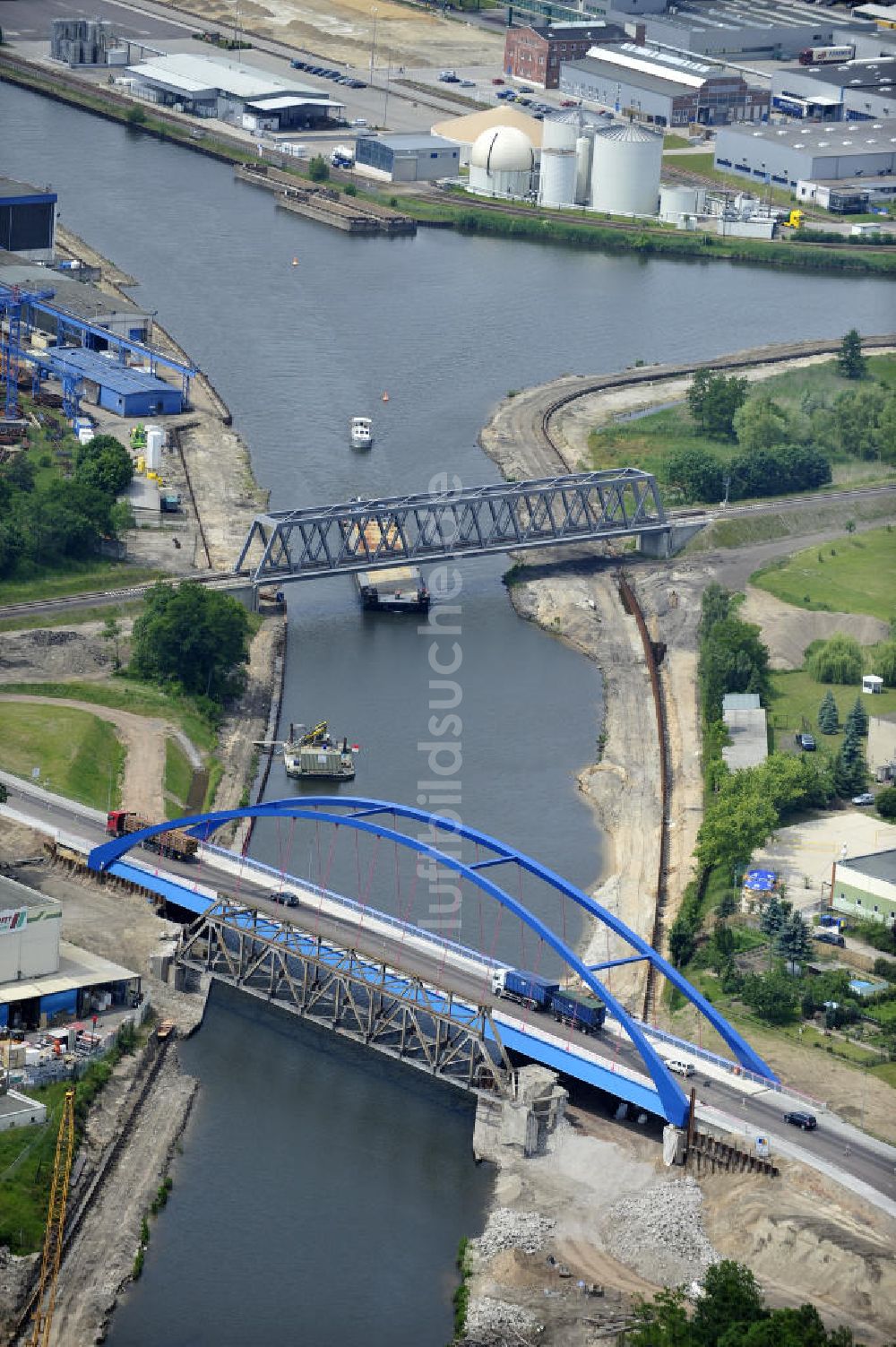 Genthin aus der Vogelperspektive: Brückenknoten Elbe-Havel-Kanal Genthin