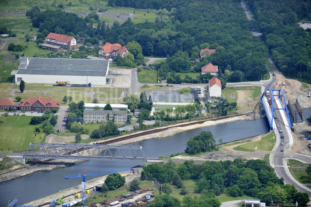 Genthin von oben - Brückenknoten Elbe-Havel-Kanal Genthin