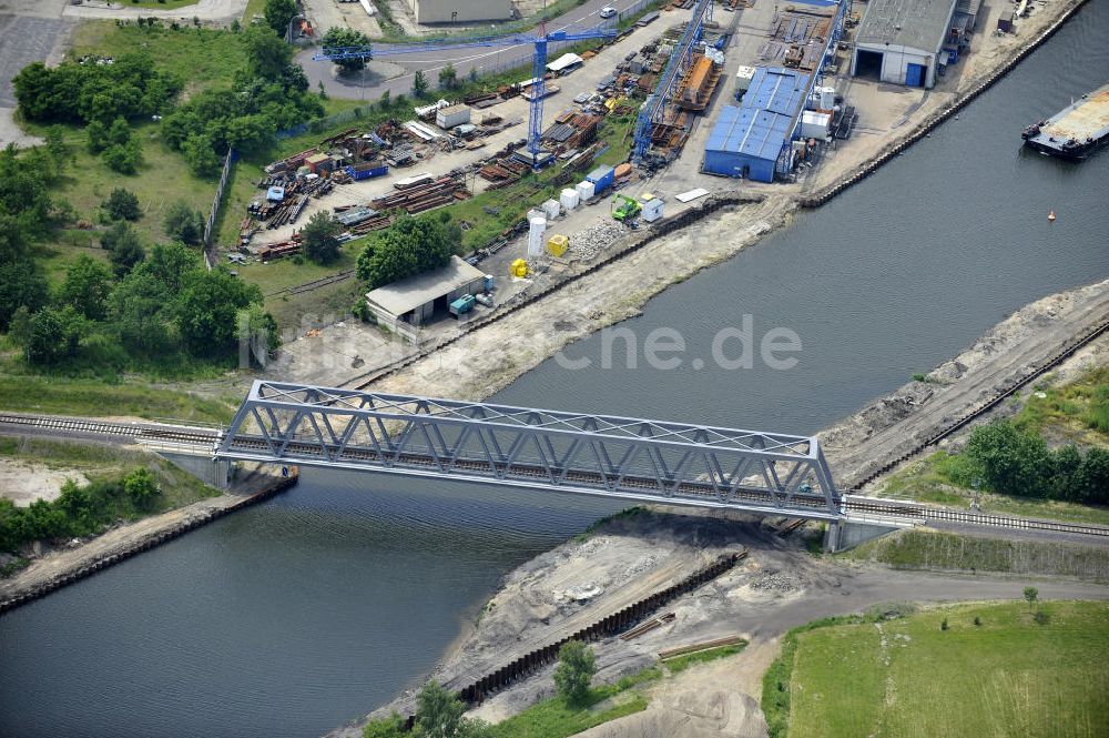 Genthin von oben - Brückenknoten Elbe-Havel-Kanal Genthin