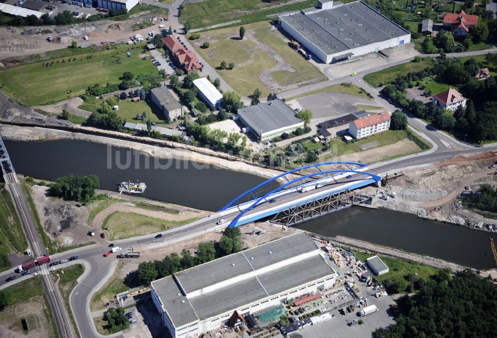 Genthin von oben - Brückenknoten Elbe-Havel-Kanal Genthin