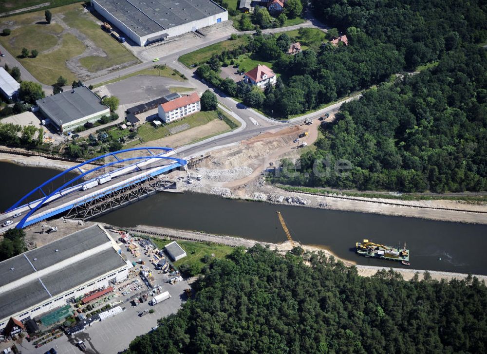 Genthin aus der Vogelperspektive: Brückenknoten Elbe-Havel-Kanal Genthin