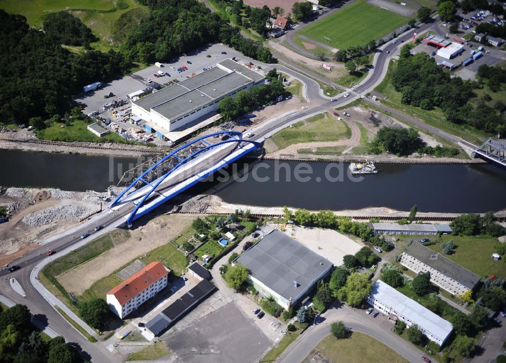 Luftbild Genthin - Brückenknoten Elbe-Havel-Kanal Genthin