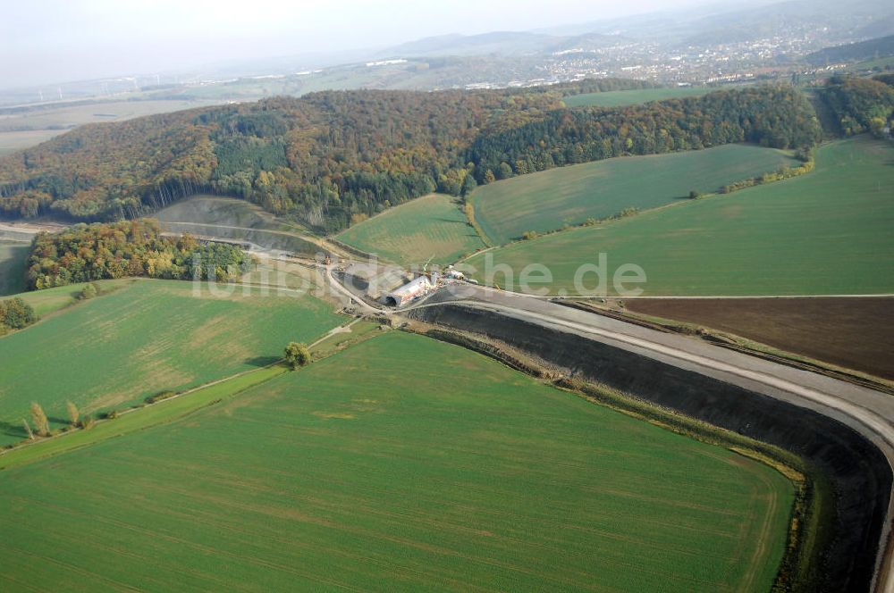 Deubachshof aus der Vogelperspektive: Brückenmontage an der B84 bei Großenlupnitz im Rahmen der BAB A 4 - Umfahrung Hörselberge in Thüringen bei Eisenach