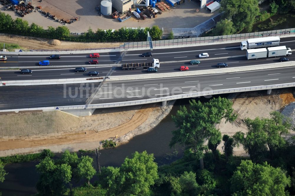 Luftbild Braunschweig - Brückenneubau in Querschubbauweise beim Um- und Ausbau des Autobahndreieck Braunschweig-Südwest