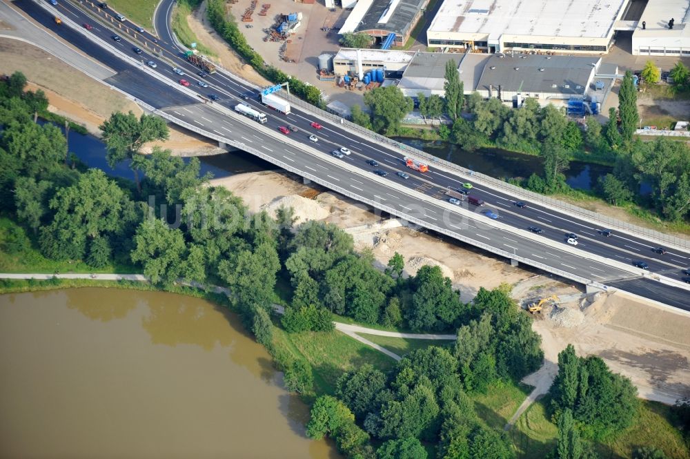 Braunschweig von oben - Brückenneubau in Querschubbauweise beim Um- und Ausbau des Autobahndreieck Braunschweig-Südwest