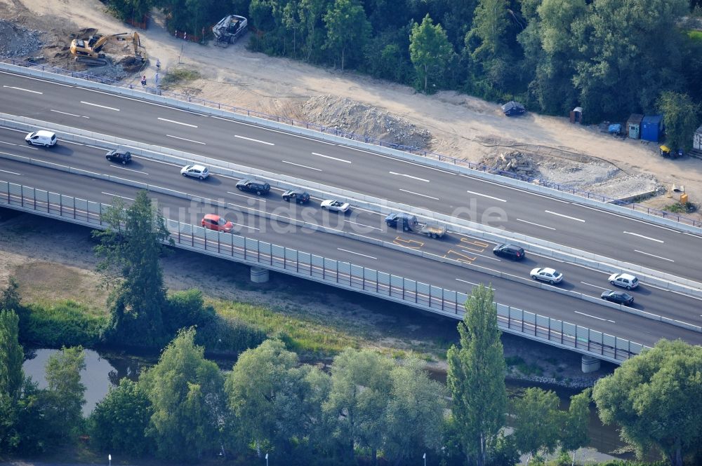 Braunschweig von oben - Brückenneubau in Querschubbauweise beim Um- und Ausbau des Autobahndreieck Braunschweig-Südwest