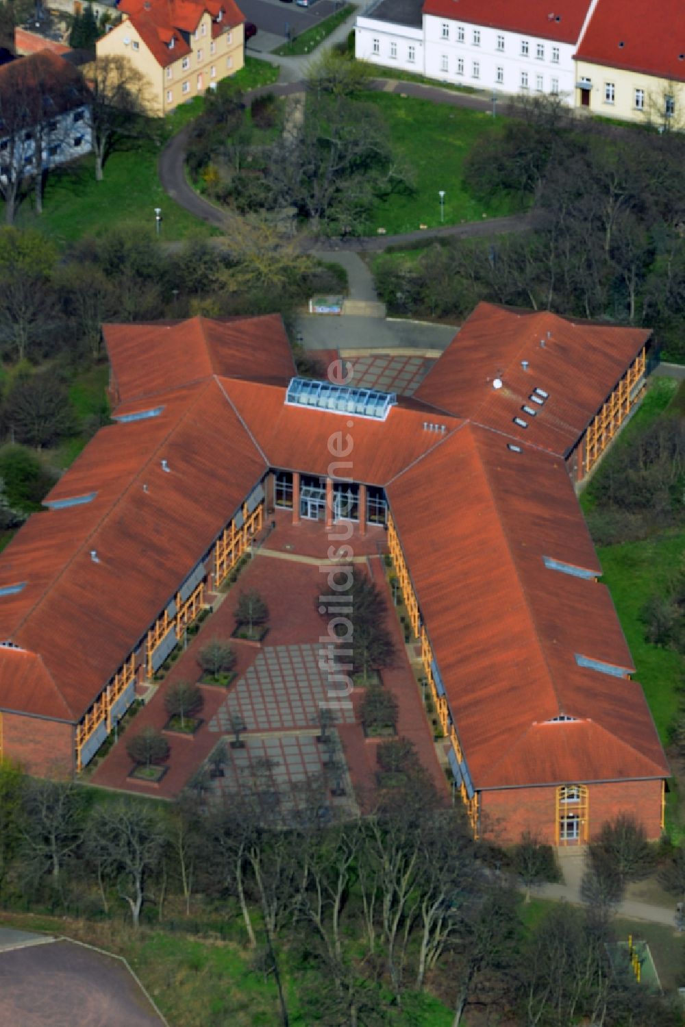 Luftbild Wanzleben-Börde OT Wanzleben - Börde - Gymnasium Wanzleben in Wanzleben-Börde im Bundesland Sachsen-Anhalt