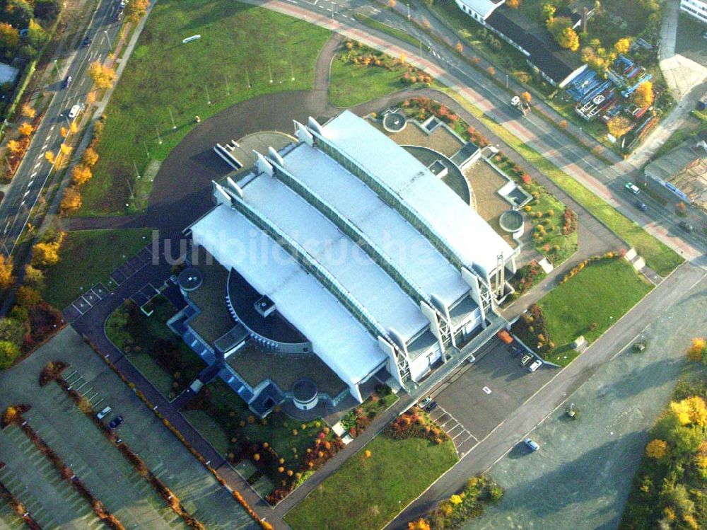 Magdeburg / Sachsen - Anhalt aus der Vogelperspektive: Bördelandhalle in Magdeburg 28.10.2005