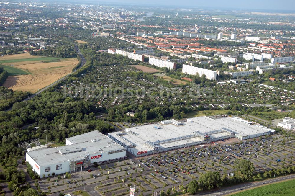 Magdeburg aus der Vogelperspektive: Bördepark und das Möbelhaus Porta in Magdeburg-Reform