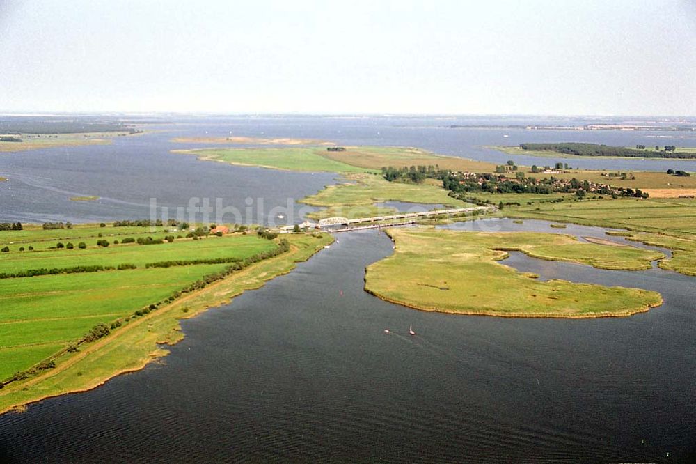 Bresewitz / Mecklenburg Vorpommern von oben - Bresewitz / Mecklenburg Vorpommern Bresewitzer Brücke zwischen Barth und Zingst in MV