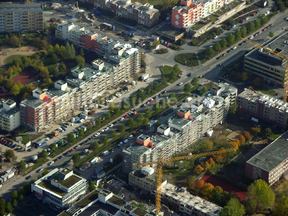 Berlin - Marzahn von oben - brißbaustellen in der Wohnsiedlung Havemannstraße - Rosenbecker Straße / Eichhorster Straße