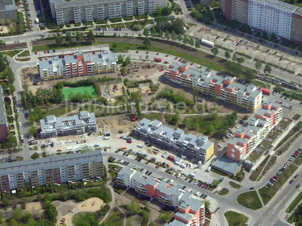 Berlin - Marzahn von oben - brißbaustellen in der Wohnsiedlung Havemannstraße - Rosenbecker Straße / Eichhorster Straße