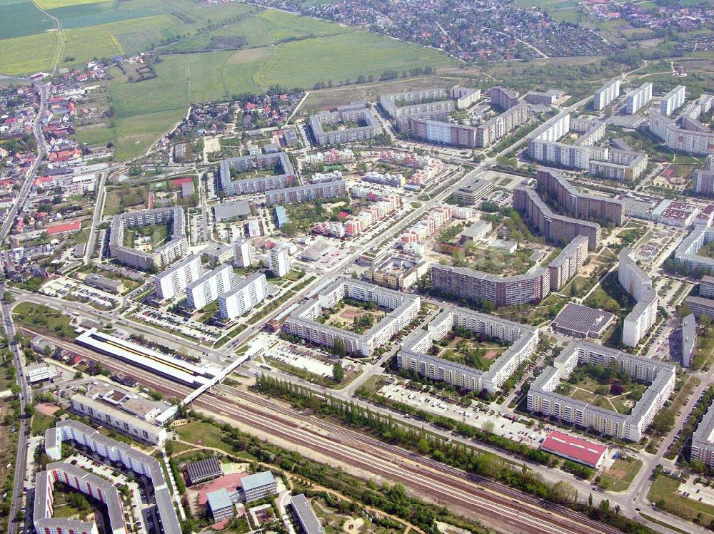 Berlin - Marzahn aus der Vogelperspektive: brißbaustellen in der Wohnsiedlung Havemannstraße - Rosenbecker Straße / Eichhorster Straße