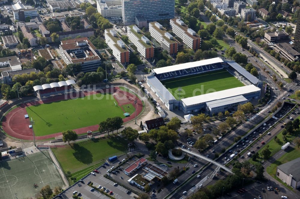 Wiesbaden von oben - Brita-Arena - Stadion des Fussballvereins SV Wehen in Wiesbaden im Bundesland Hessen