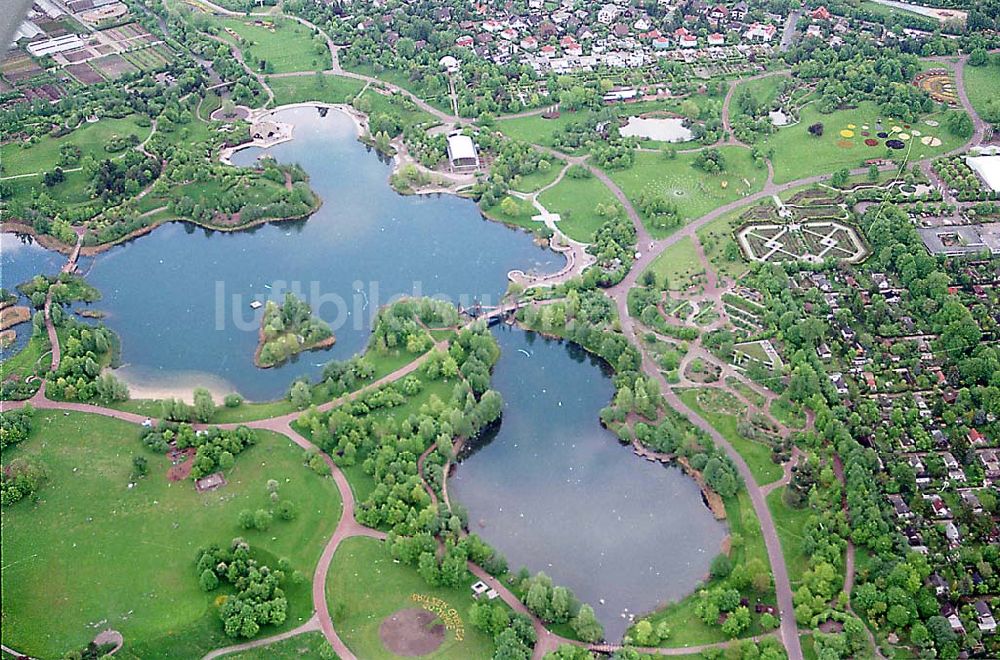 Luftbild Berlin / Britz - 20.05.1995 Britzer Garten