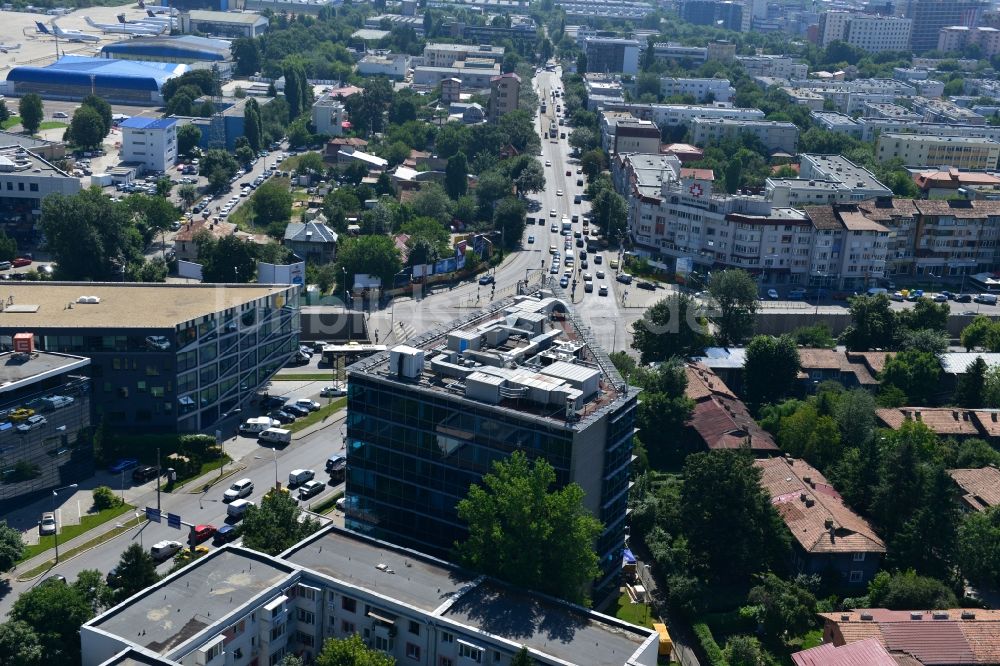 Luftbild Bukarest - Büro- und Geschäfthaus- Gebäudekomplex Banesa Airport Tower in Bukarest in Rumänien