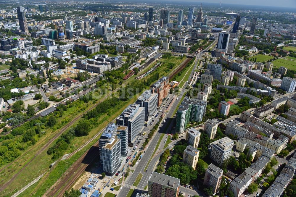 Warschau Ochota von oben - Büro- und Geschäfthaus- Gebäudekomplex Nimbus , Equator und Brama Zachodnia im Stadtteil Ochota in Warschau in Polen