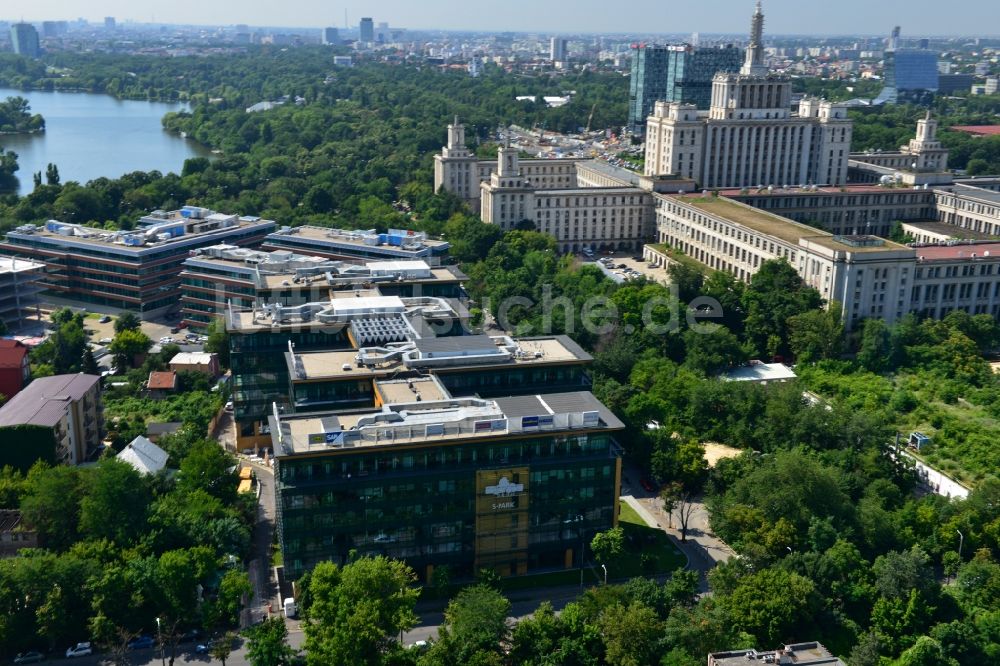 Bukarest aus der Vogelperspektive: Büro- und Geschäfthaus- Gebäudekomplex S-Park in Bukarest in Rumänien