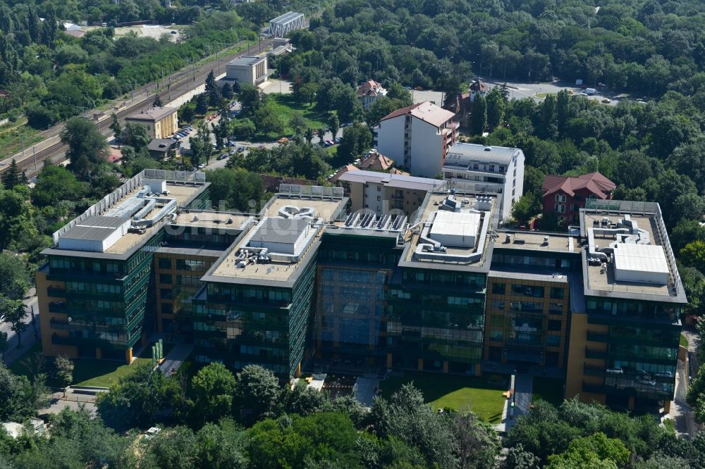 Bukarest aus der Vogelperspektive: Büro- und Geschäfthaus- Gebäudekomplex S-Park in Bukarest in Rumänien