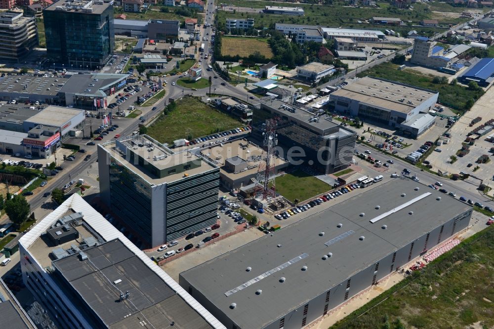 Bukarest von oben - Büro- und Geschäfthaus- Gebäudekomplex Pipera 1 - 2 in Bukarest in Rumänien