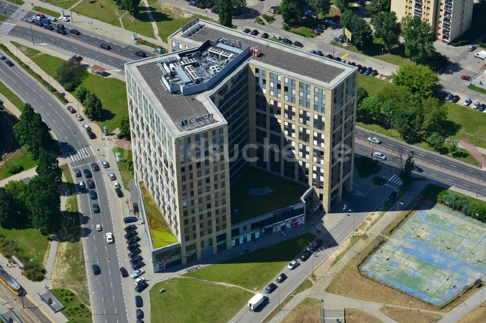 Luftbild Warschau Mokotow - Büro- und Geschäfthaus- Gebäudekomplex IO-1 im Stadtteil Mokotow in Warschau in Polen