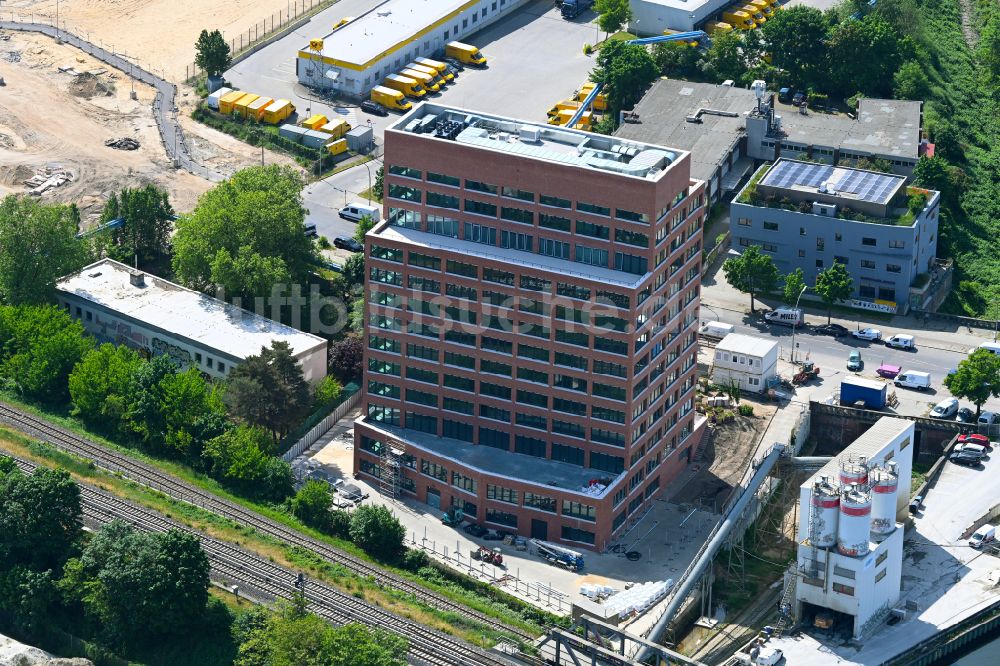 Luftaufnahme Berlin - Büro- und Geschäfts- Hochhaus N9 Hohe Neun in Berlin, Deutschland