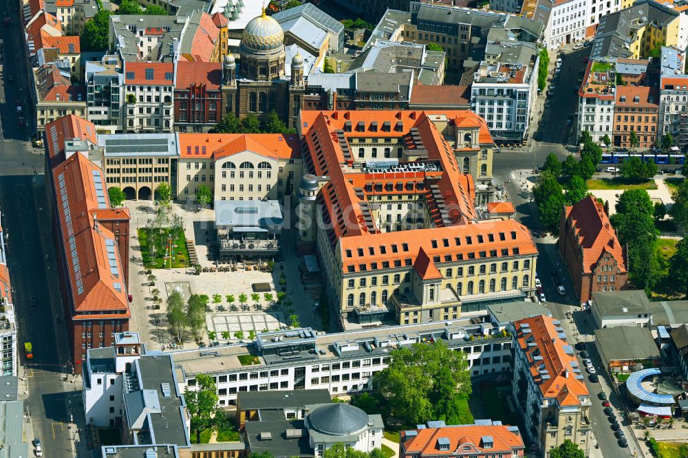 Luftbild Berlin - Büro- und Geschäftsgebäude FORUM an der MUSEUMSINSEL in Berlin, Deutschland