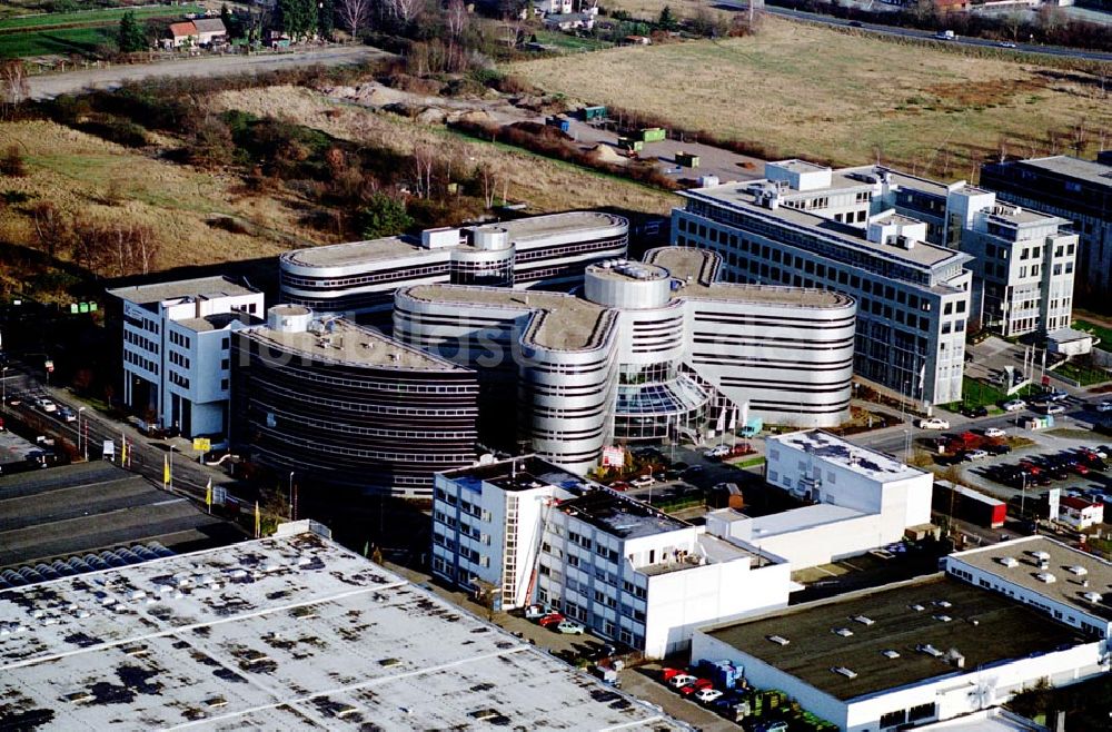 Luftbild Isenburg / Hessen - Büro- und Geschäftsgebäude in Isenburg-Nordost - Hessen 10.12.02