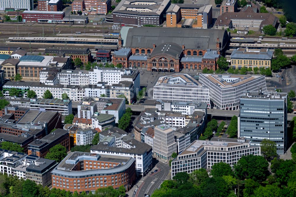 Bremen aus der Vogelperspektive: Büro- und Geschäftshaus Bahnhofstraße Ecke Herdentorsteinweg in Bremen, Deutschland