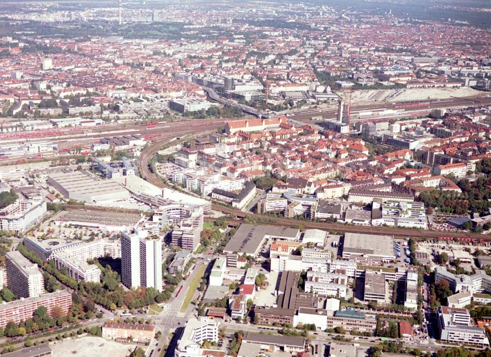 Luftaufnahme München - Büro und Geschäftshaus der DIFA in München 30.09.2002 80686 München Westendstraße 193/195