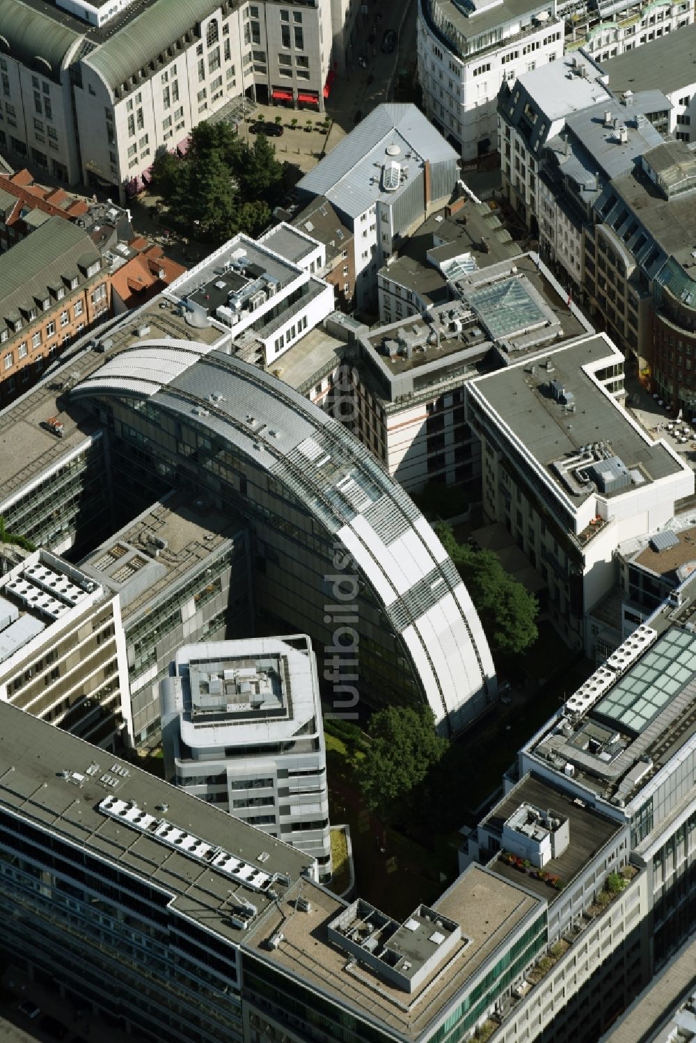 Luftaufnahme Hamburg - Büro- und Geschäftshaus- Ensemble an der ABC-Straße in der Innenstadt von Hamburg