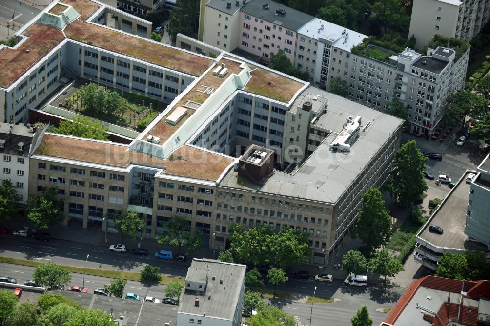 Berlin aus der Vogelperspektive: Büro- und Geschäftshaus- Ensemble Badensche Straße - Berliner Straße in Berlin