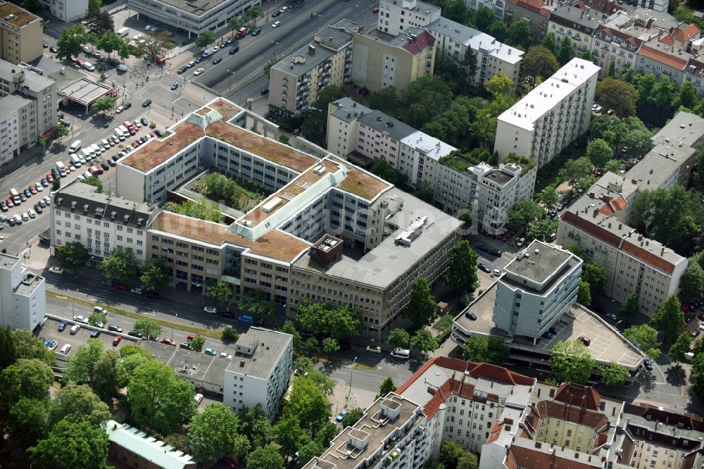 Luftbild Berlin - Büro- und Geschäftshaus- Ensemble Badensche Straße - Berliner Straße in Berlin