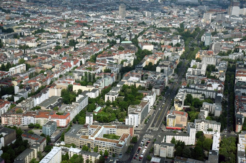 Luftaufnahme Berlin - Büro- und Geschäftshaus- Ensemble Badensche Straße - Berliner Straße in Berlin