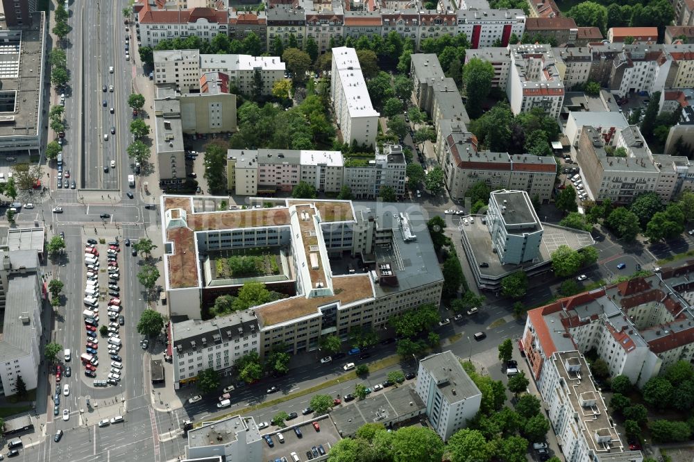 Berlin von oben - Büro- und Geschäftshaus- Ensemble Badensche Straße - Berliner Straße in Berlin