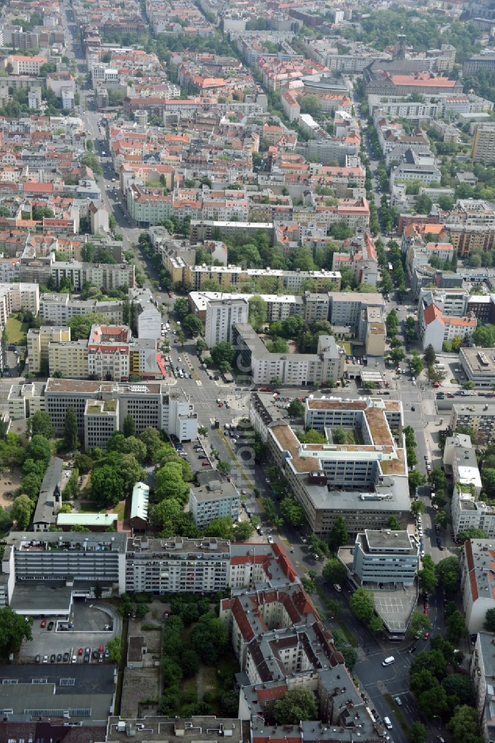 Luftaufnahme Berlin - Büro- und Geschäftshaus- Ensemble Badensche Straße - Berliner Straße in Berlin