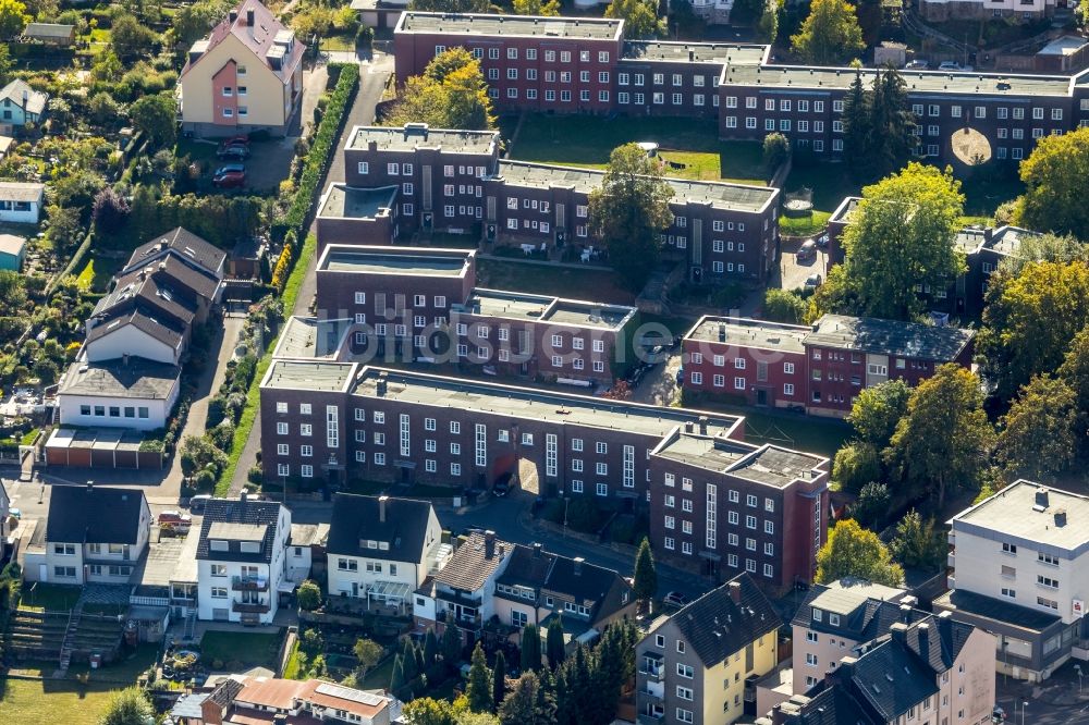 Hagen aus der Vogelperspektive: Büro- und Geschäftshaus- Ensemble entlang der Cunosiedlung in Hagen im Bundesland Nordrhein-Westfalen, Deutschland