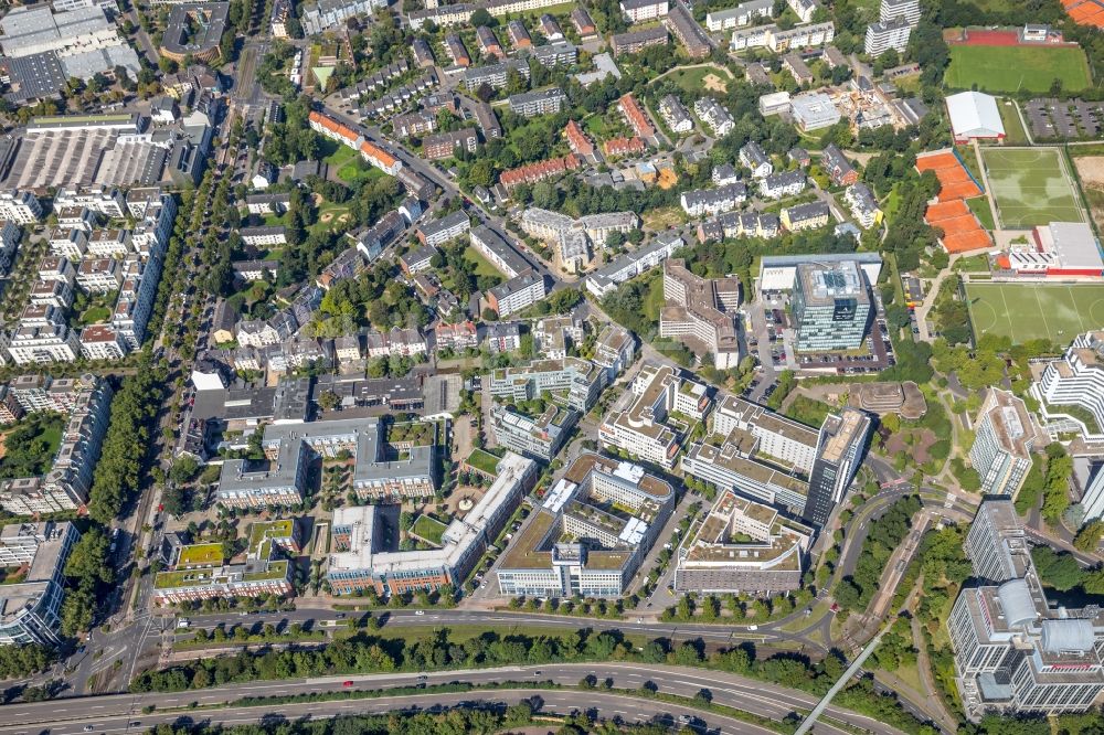 Luftbild Düsseldorf - Büro- und Geschäftshaus- Ensemble entlang der Fritz-Vomfelde-Straße in Düsseldorf im Bundesland Nordrhein-Westfalen, Deutschland