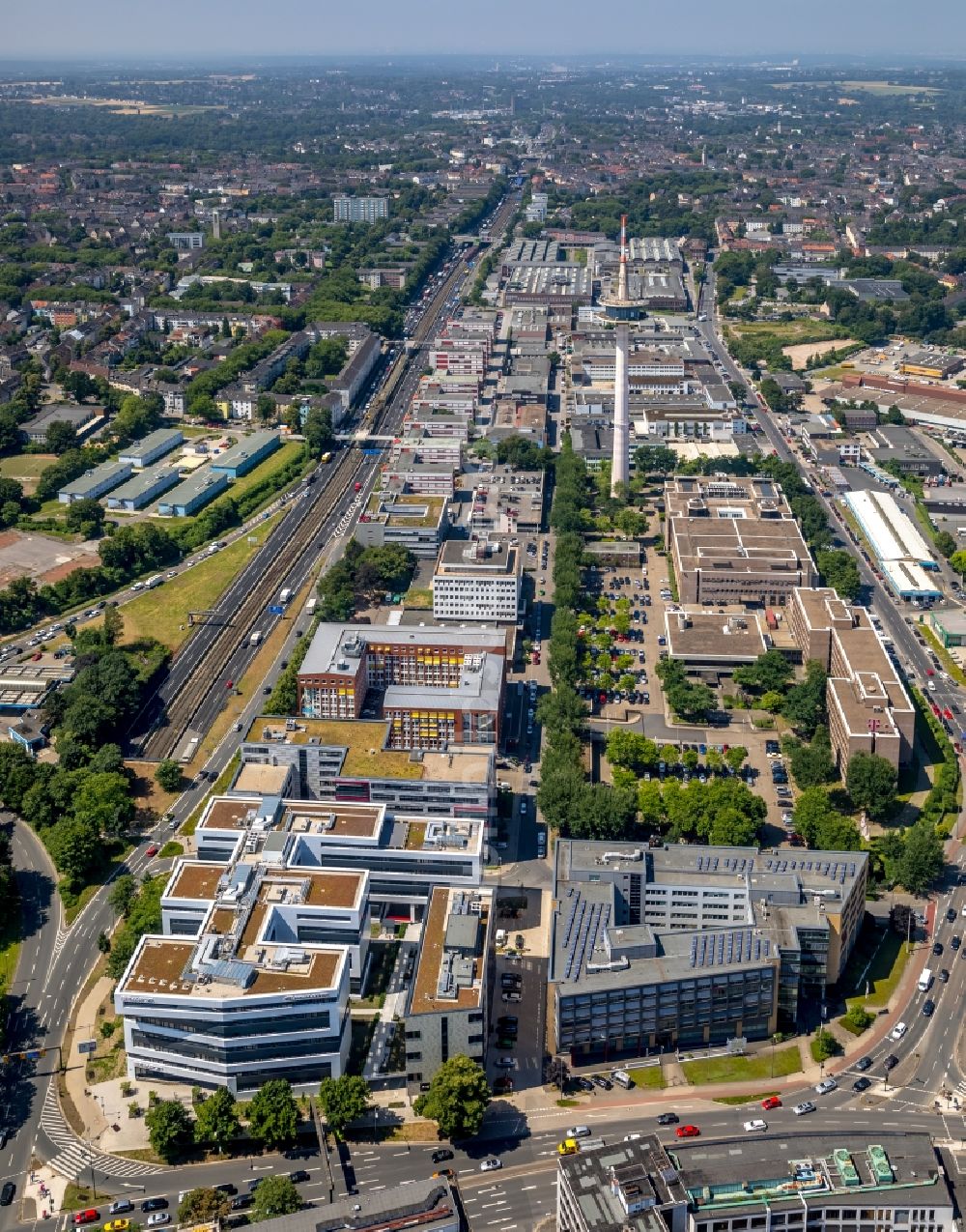 Luftaufnahme Essen - Büro- und Geschäftshaus- Ensemble EUROPA-CENTER an der Kruppstraße in Essen im Bundesland Nordrhein-Westfalen, Deutschland