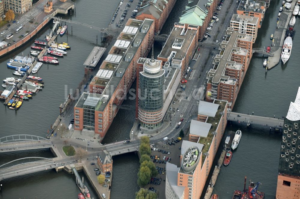 Luftaufnahme Hamburg - Büro- und Geschäftshaus- Ensemble Hanseatic Trade Center Tower in Hamburg, Deutschland