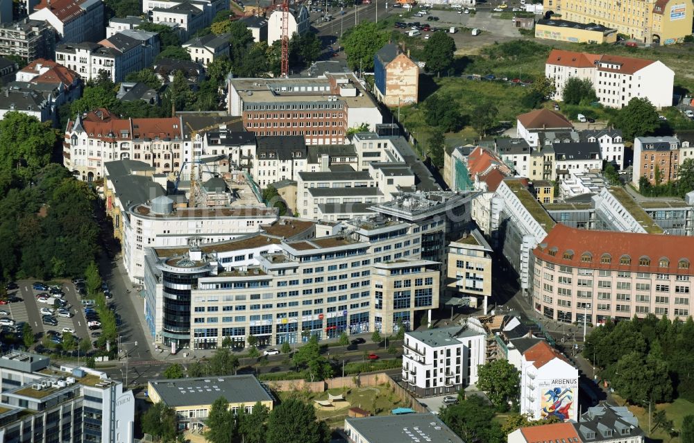 Leipzig aus der Vogelperspektive: Büro- und Geschäftshaus- Ensemble Ludwig-Erhard-Straße in Leipzig im Bundesland Sachsen