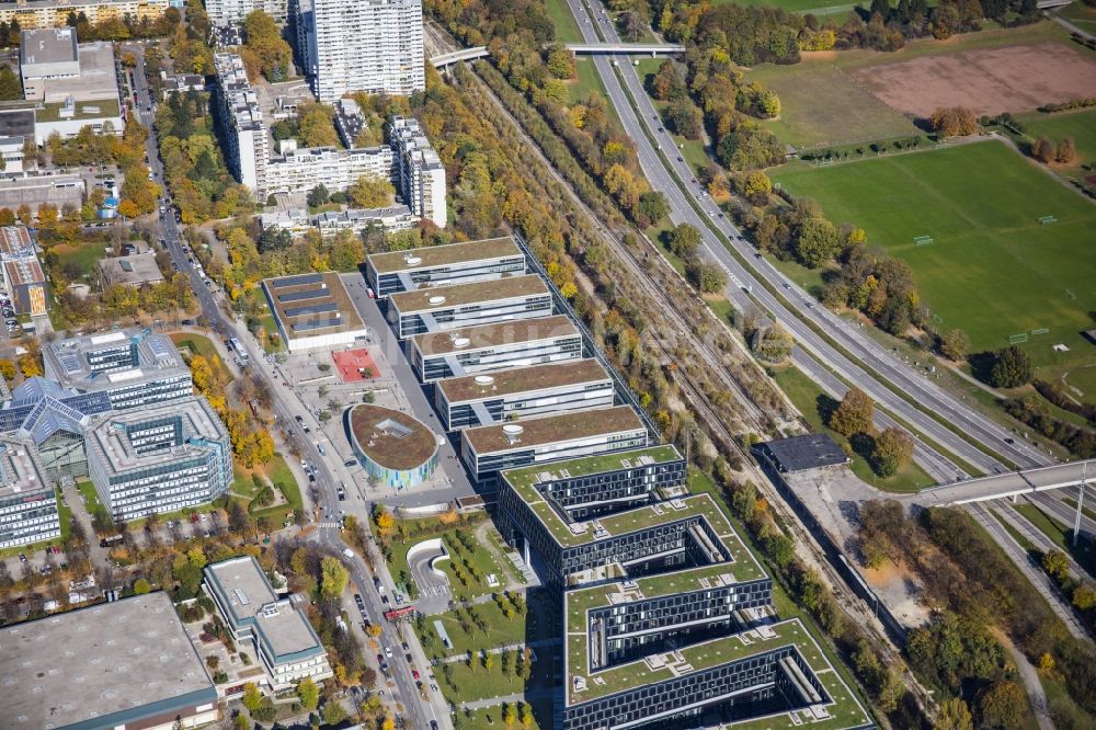 München von oben - Büro- und Geschäftshaus- Ensemble 88north an der Riesstraße im Ortsteil Moosach in München im Bundesland Bayern, Deutschland