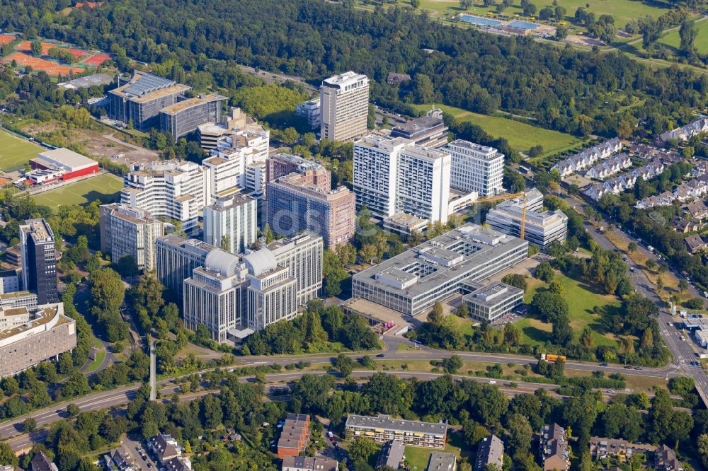 Luftaufnahme Lörick - Büro- und Geschäftshaus- Ensemble im Ortsteil Lörick in Düsseldorf im Bundesland Nordrhein-Westfalen, Deutschland