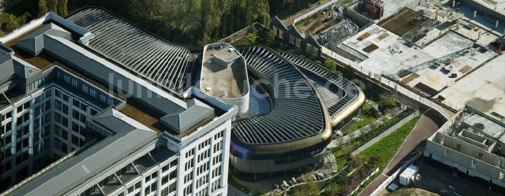 Boulogne-Billancourt von oben - Büro- und Geschäftshaus- Ensemble am Quai Alphonse le Gallo in Boulogne-Billancourt in Ile-de-France, Frankreich