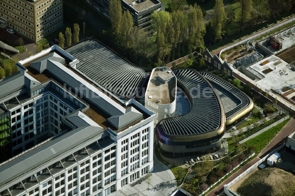 Luftaufnahme Boulogne-Billancourt - Büro- und Geschäftshaus- Ensemble am Quai Alphonse le Gallo in Boulogne-Billancourt in Ile-de-France, Frankreich