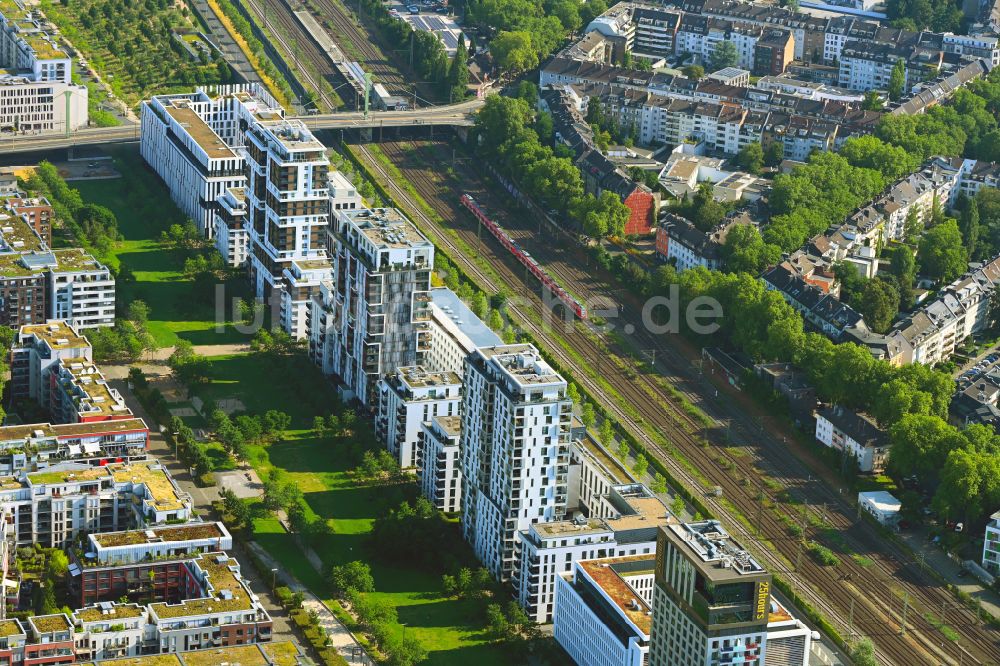 Luftaufnahme Düsseldorf - Büro- und Geschäftshaus- Ensemble Le Quartier Central in Düsseldorf im Bundesland Nordrhein-Westfalen