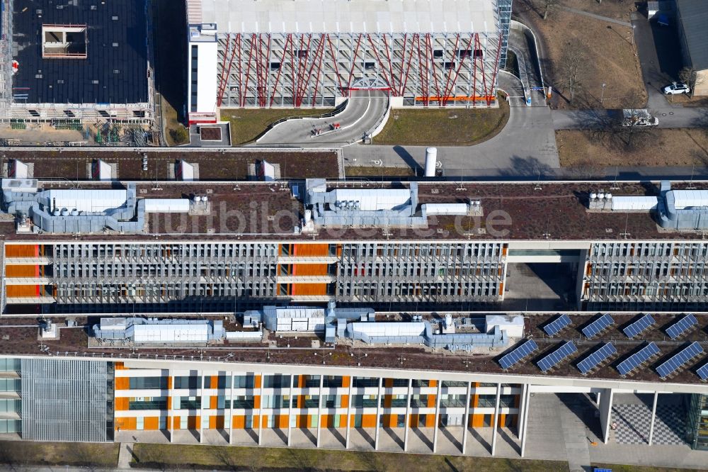 Luftbild Berlin - Büro- und Geschäftshaus- Ensemble der Scienion AG an der Volmerstraße im Ortsteil Johannesthal in Berlin, Deutschland