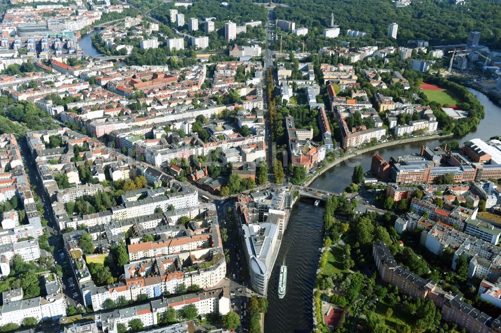 Luftaufnahme Berlin - Büro- und Geschäftshaus- Ensemble Spree-Forum in Alt- Moabit in Berlin, Deutschland