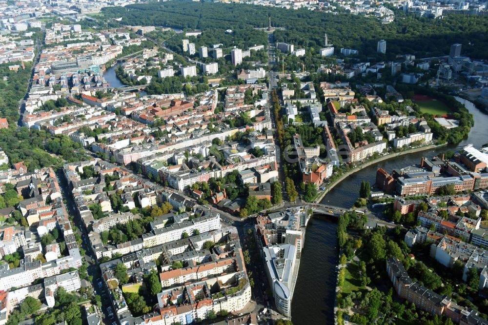 Berlin von oben - Büro- und Geschäftshaus- Ensemble Spree-Forum in Alt- Moabit in Berlin, Deutschland