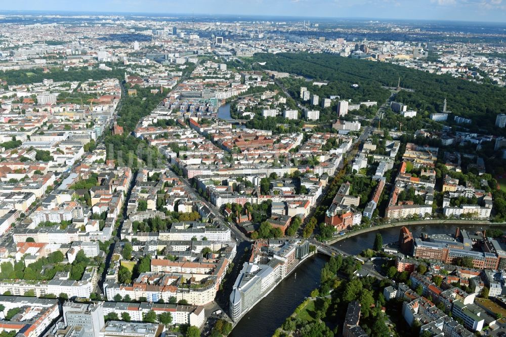 Luftbild Berlin - Büro- und Geschäftshaus- Ensemble Spree-Forum in Alt- Moabit in Berlin, Deutschland